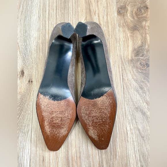 Stuart Weitzman Leather Pumps - Women's 10.5 Vintage Greige Embossed Pointed Toe - Picture 5 of 6